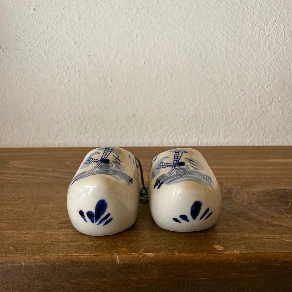 Vintage Blue White Ceramic Dutch Clogs Windmill Miniature Figurine Ornament